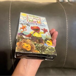 Vintage New Sesame Street Elmo's World The Great Outdoors VHS 2000s Sony Wonder